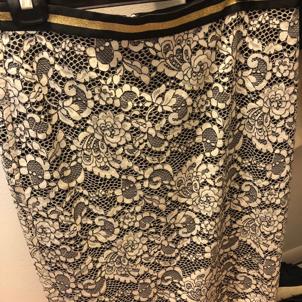 Trina Turk black and white lace pencil skirt size 10